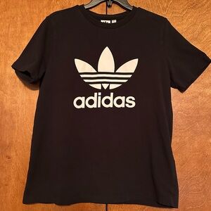 Adidas T-Shirt